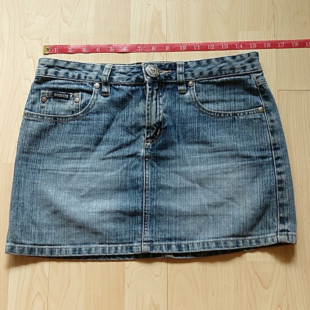 Squeeze Mini Jean Skirt